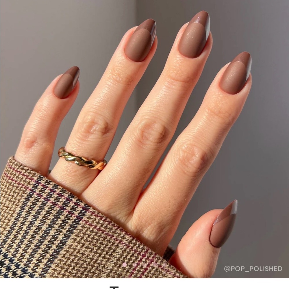 Chic Terra Press-On Nails